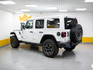 2022 Jeep Wrangler Rubicon IV (JL), белый, 6999000 рублей, вид 4