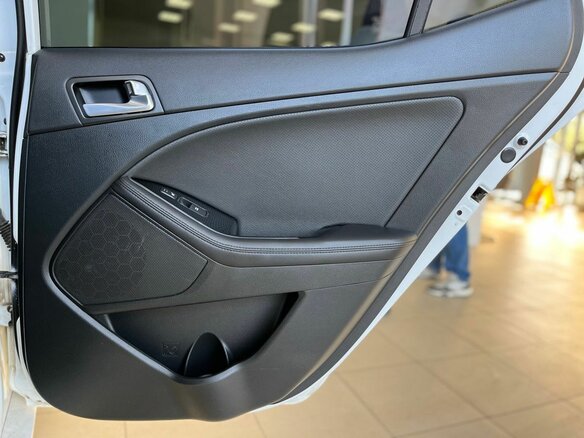 2015 Kia Optima III Рестайлинг, белый, 1240000 рублей - вид 27