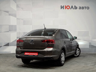 2021 Volkswagen Polo VI, коричневый, 1550000 рублей, вид 4