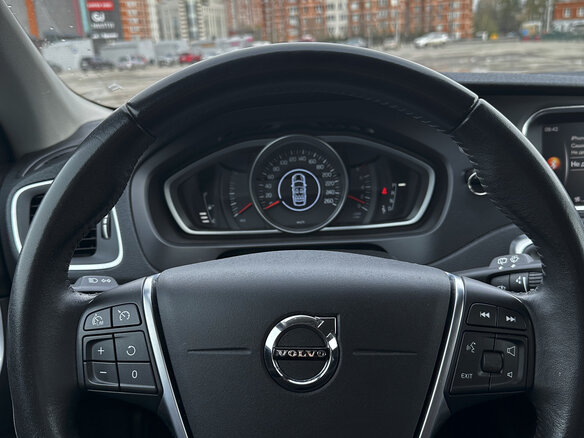 2018 Volvo V40 Cross Country I Рестайлинг, серый, 1820000 рублей - вид 10