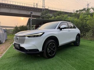 2023 Honda Vezel II, белый, 2000000 рублей, вид 1