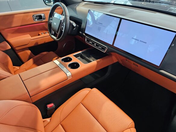 2025 Li Auto (Lixiang) L7 52.3 kWh I Рестайлинг, чёрный, 10690000 рублей - вид 8