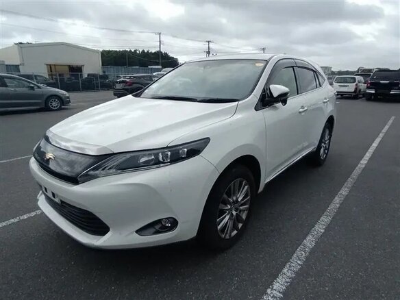 2017 Toyota Harrier III (XU60), белый, 2400000 рублей - вид 1