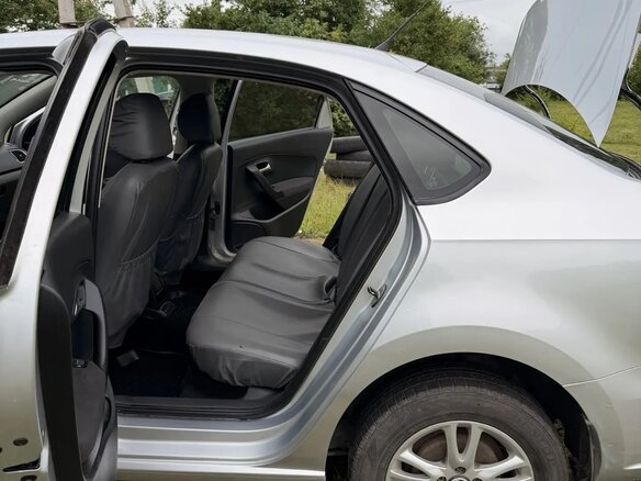 2012 Volkswagen Polo V, серебристый - вид 15