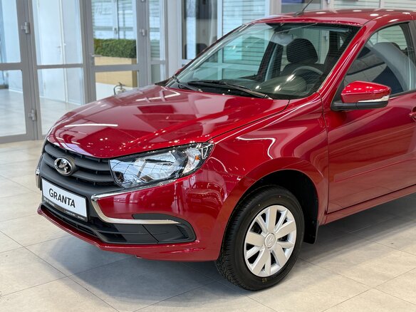 2026 Lada (ВАЗ) Granta I Рестайлинг, пурпурный, 1121000 рублей - вид 2