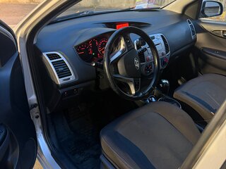 2010 Hyundai i20 I, бежевый, 600000 рублей, вид 5