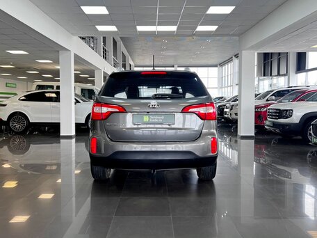 2013 Kia Sorento II Рестайлинг, серый, 1895000 рублей, вид 4