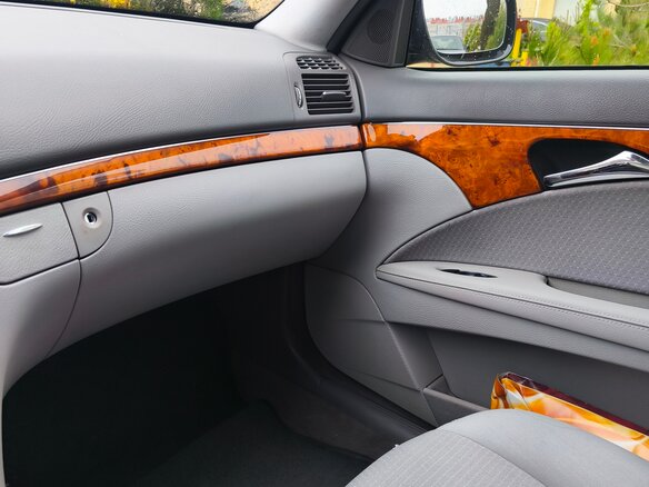 2008 Mercedes-Benz E-Класс 200 III (W211, S211) Рестайлинг, чёрный, 1500000 рублей - вид 5