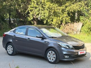 2015 Kia Rio III Рестайлинг, серый, 895000 рублей, вид 4