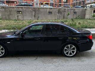 2003 BMW 5 серии 525i V (E60/E61), чёрный, 650000 рублей, вид 4