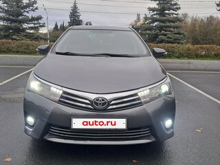 2013 Toyota Corolla XI (E160, E170, E180), серый, 800000 рублей, вид 1