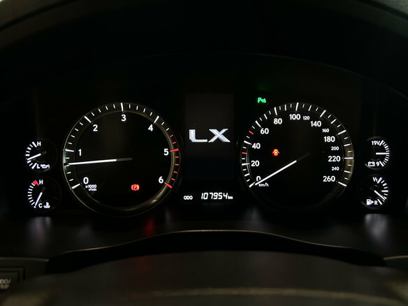 2017 Lexus LX 450d III Рестайлинг 2, чёрный, 7649000 рублей - вид 12