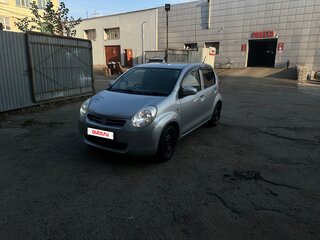 2010 Toyota Passo II (C30), серебристый, 495000 рублей, вид 1