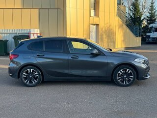 2019 BMW 1 серии 118i III (F40), серый, 2250000 рублей, вид 4