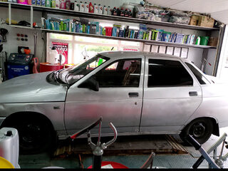 2002 Lada (ВАЗ) 2110, серебристый, 75000 рублей, вид 3