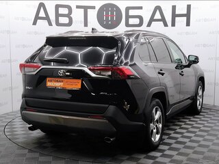 2020 Toyota RAV4 V (XA50), чёрный, 3649000 рублей, вид 3