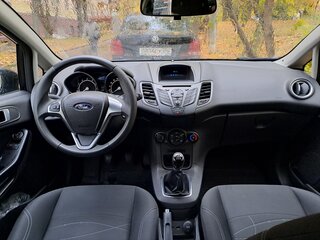 2016 Ford Fiesta Mk6 Рестайлинг, чёрный, 950000 рублей, вид 5