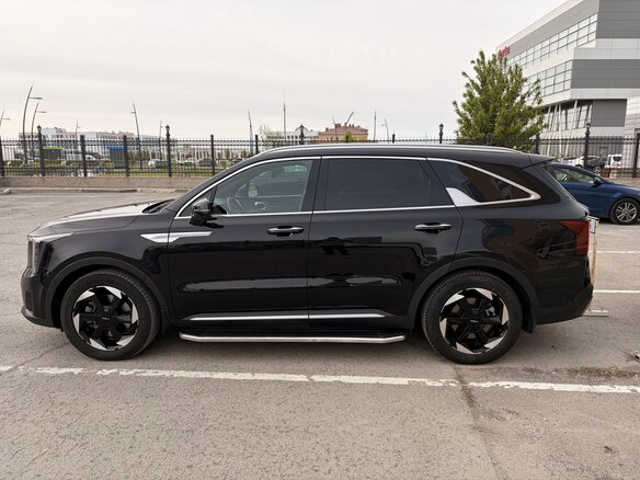 2024 Kia Sorento IV Рестайлинг, чёрный, 4600000 рублей - вид 8
