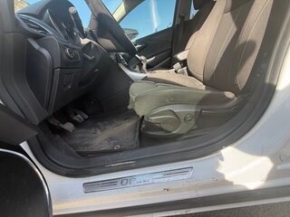 2010 Opel Astra J, белый, 560000 рублей, вид 5
