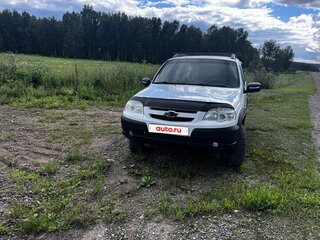 2019 Chevrolet Niva I Рестайлинг, белый, 900000 рублей, вид 1