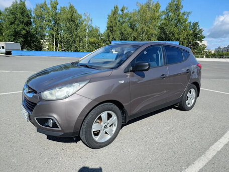 2013 Hyundai ix35 I, коричневый, 1080000 рублей, вид 3