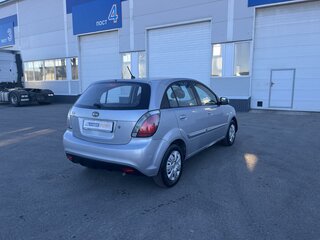 2010 Kia Rio II Рестайлинг, серебристый, 449000 рублей, вид 5