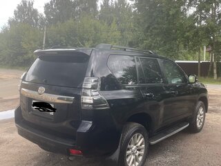2016 Toyota Land Cruiser Prado 6-speed 150 Series Рестайлинг 1, чёрный, 4200000 рублей, вид 4