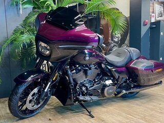 2025 Harley-Davidson CVO Street Glide, фиолетовый, 5850000 рублей, вид 3