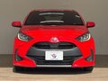 2022 Toyota Yaris IV, красный, 1014000 рублей - вид 8