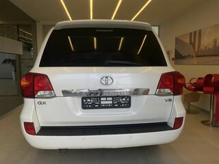 2012 Toyota Land Cruiser 200 Series Рестайлинг 1, белый, 3090000 рублей, вид 5