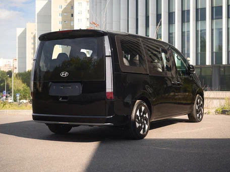 2026 Hyundai Staria I, чёрный, 6800000 рублей, вид 4