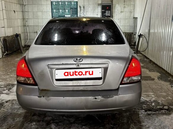 2002 Hyundai Elantra III (XD), серебристый - вид 3