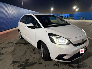 2020 Honda Fit IV, белый, 1250000 рублей, вид 1