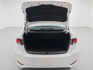 2026 Toyota Corolla XII (E210), белый, 2240999 рублей, вид 3
