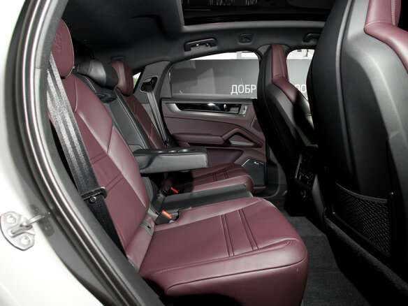 2026 Porsche Cayenne Coupé III Рестайлинг, серый, 24200000 рублей - вид 12