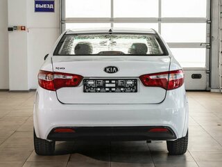 2014 Kia Rio III, белый, 850000 рублей, вид 5