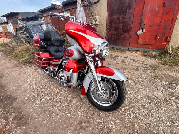 2008 Harley-Davidson Electra Glide, красный, 1200000 рублей - вид 2