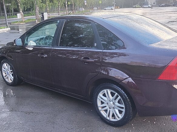 2008 Ford Focus II Рестайлинг, фиолетовый - вид 4