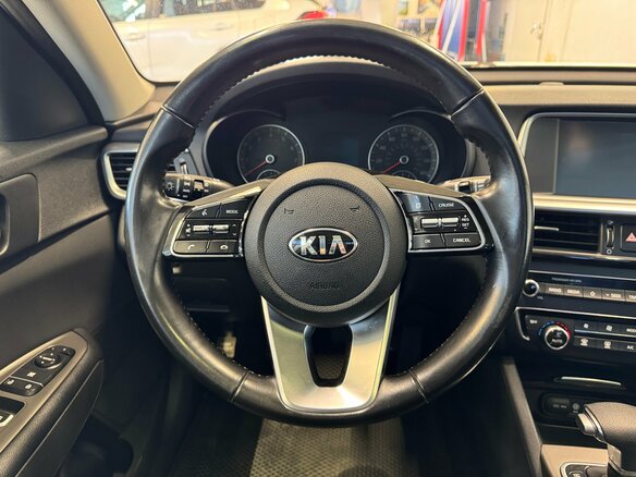 2018 Kia Optima IV Рестайлинг, белый, 1815000 рублей - вид 6