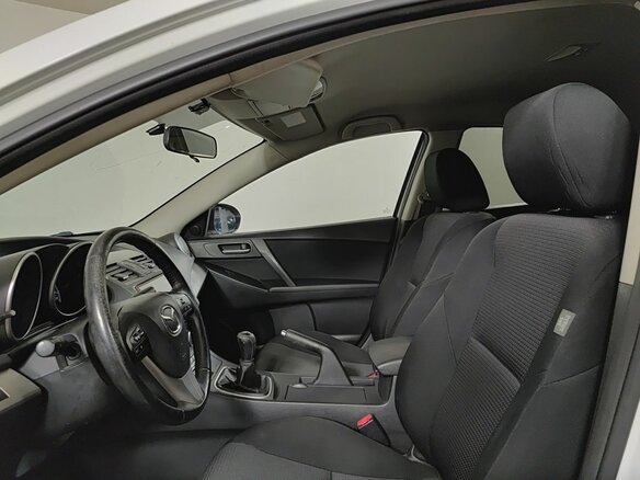 2012 Mazda 3 II (BL) Рестайлинг, белый, 885000 рублей - вид 15