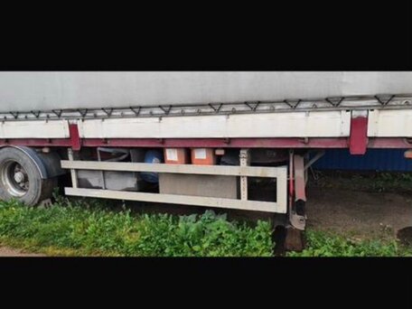 1999 Fruehauf Полуприцеп-бортовой, серый, 600000 рублей, вид 2