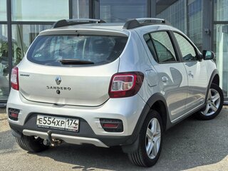 2018 Renault Sandero Stepway II, серебристый, 940000 рублей, вид 2