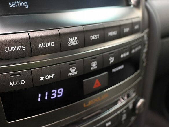 2008 Lexus LX 570 III, чёрный - вид 21