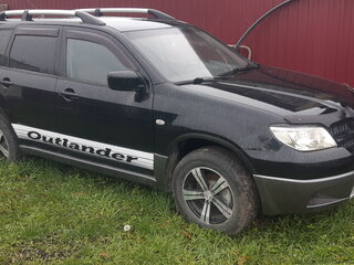 2007 Mitsubishi Outlander I, чёрный, 650000 рублей, вид 2