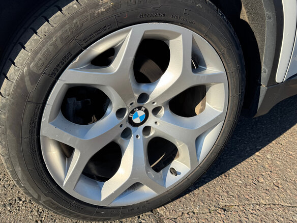 2011 BMW X6 35i 8-speed I (E71), белый, 2400000 рублей - вид 15