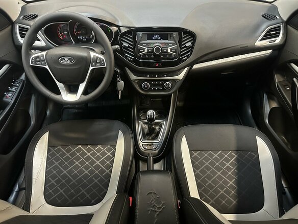 2018 Lada (ВАЗ) Vesta Cross I, серый, 980000 рублей - вид 4