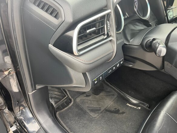 2018 Toyota Camry VIII (XV70), чёрный, 2250000 рублей - вид 17