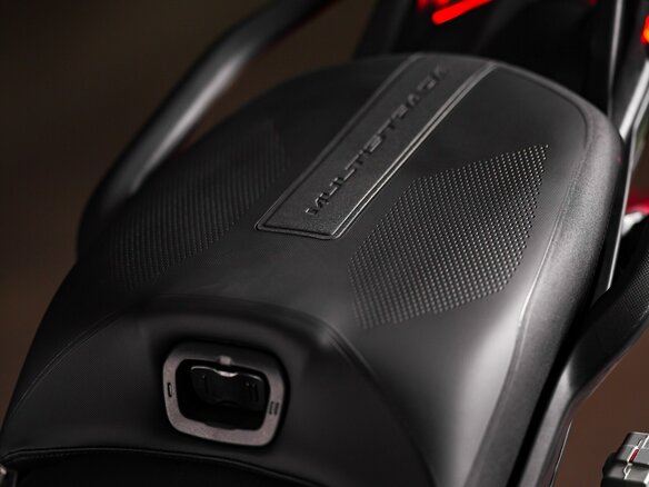 2026 Ducati Multistrada V4, зелёный, 3590000 рублей - вид 8