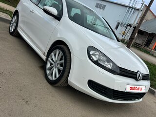 2011 Volkswagen Golf 5-speed VI, белый, 850000 рублей, вид 3