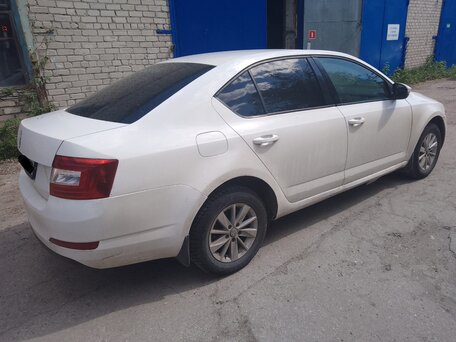 2015 Skoda Octavia III (A7), белый, 740000 рублей, вид 3